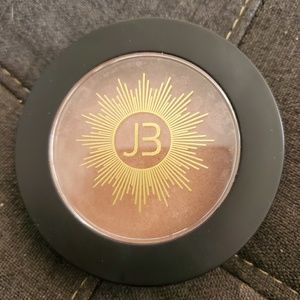 JENNIFER BRADLEY BEST BRONZER